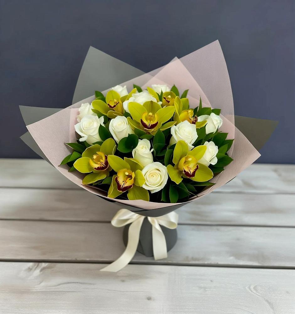 Букет цветов из: Орхидеи и Розы в Посёлке Пеледуй