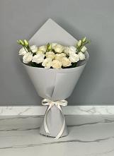 Букет цветов из:  Розы и Лизиантусы в Посёлке Пеледуй